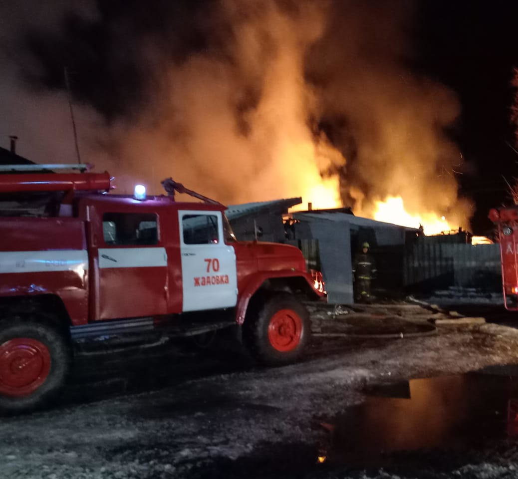 Пожарно-спасательные подразделения ликвидировали пожар в Барышском районе -  Оперативная информация - Главное управление МЧС России по Ульяновской  области