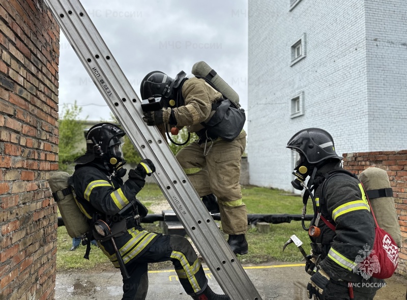 В  Ульяновске выбрали лучшее звено газодымозащитной  службы