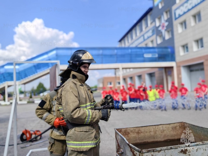 В рамках Всероссийской недели безопасности в регионе проходят Дни открытых дверей в пожарных частях