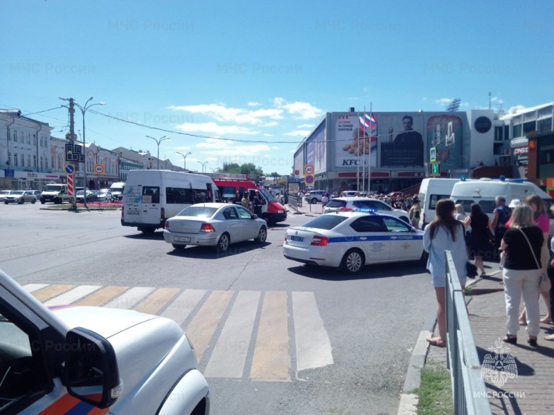 Пожарно-спасательные подразделения ликвидировали ДТП в г. Ульяновске