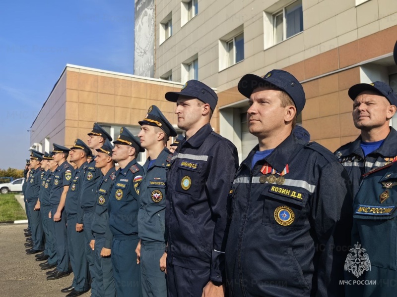 Лучшие сотрудники ведомства получили награды