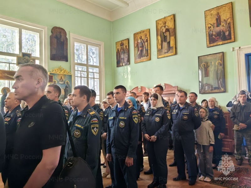 В Ульяновске  прошло благодарственное богослужение в честь дня празднования иконы Божией Матери «Неопалимая Купина»