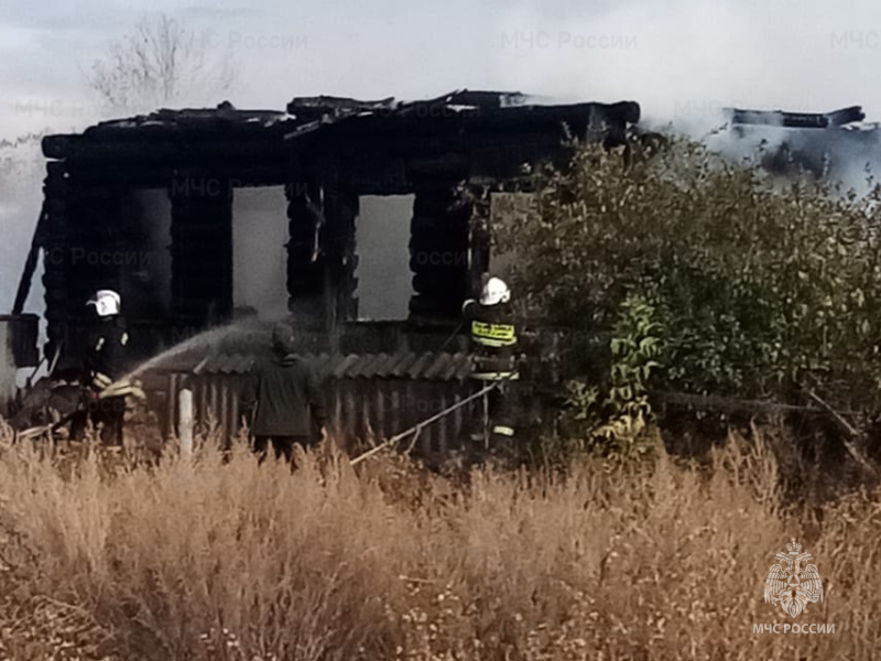 Пожарно-спасательные подразделения ликвидировали пожар в Кузоватовском районе